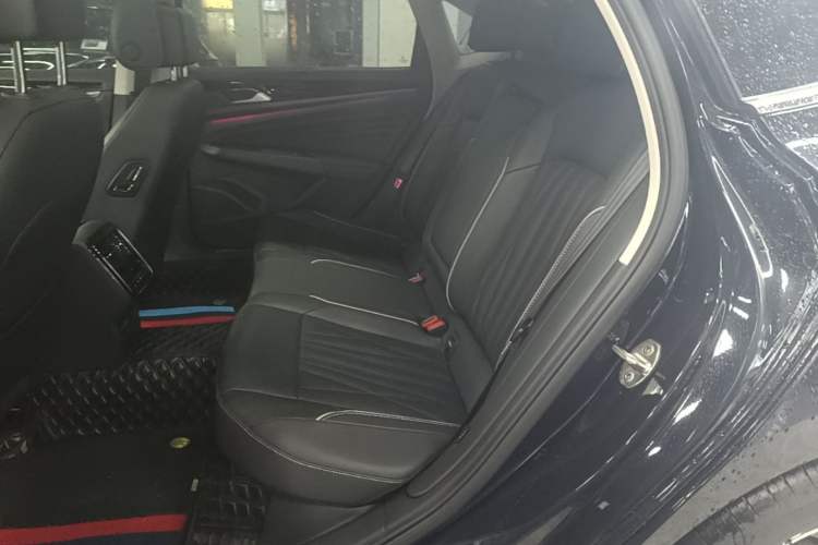 Used Volkswagen Passat 2023 Revised Version 380TSI Flagship Edition Left Rear Seat