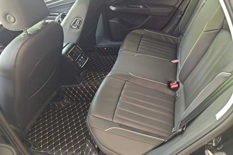 Used Volkswagen Passat 2023 Revised 330TSI Elite Edition Left Rear Seat