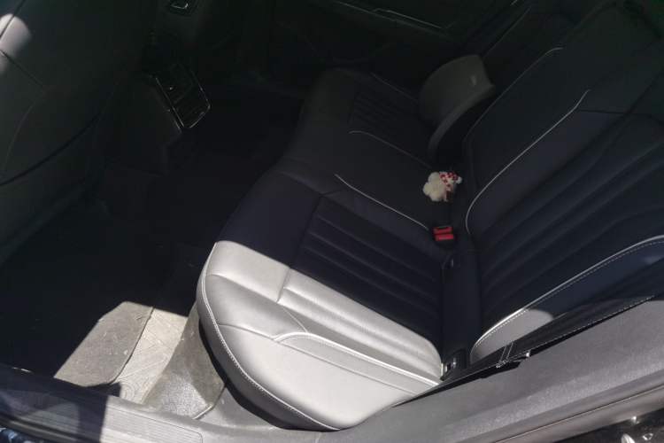 Used Volkswagen Passat 2023 Revised 330TSI Elite Edition Left Rear Seat
