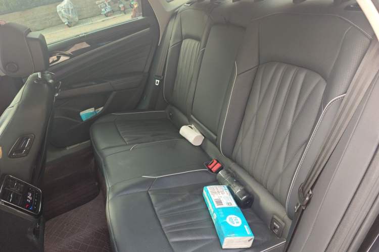 Used Volkswagen Passat 2023 Revised Version 380TSI Flagship Edition Left Rear Seat