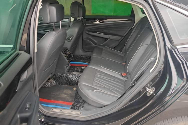 Used Volkswagen Passat 2023 Facelift 330TSI Luxury Edition Left Rear Seat