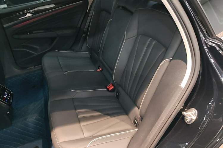 Used Volkswagen Passat 2023 Revised 380TSI Luxury Edition Left Rear Seat
