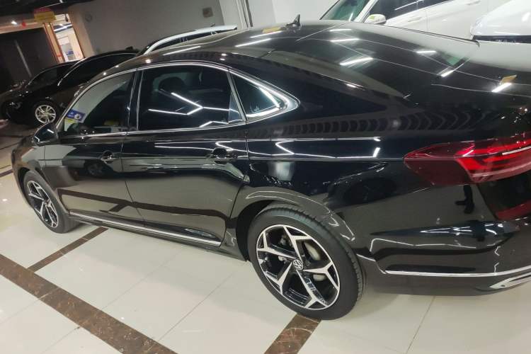 Used Volkswagen Passat 2023 Revised 330TSI Starry Elite Edition Left Side