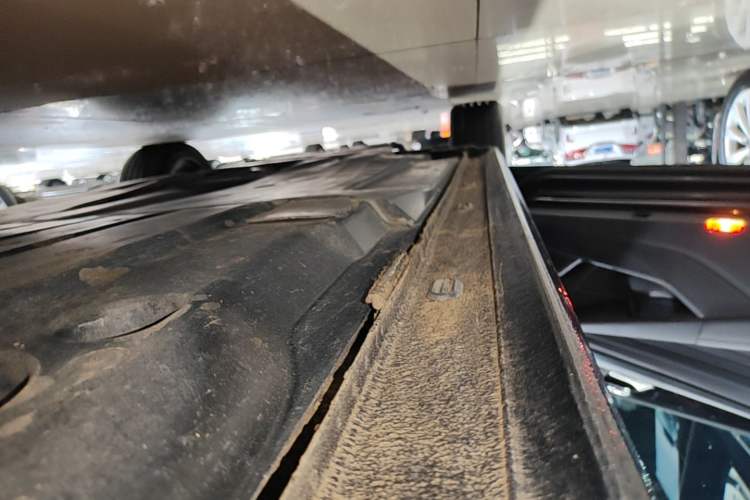 Used Volkswagen Passat 2023 330TSI Starry Elite Edition Left Side Sill