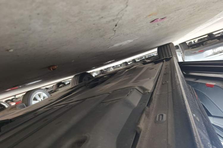 Used Volkswagen Passat 2023 Revised 330TSI Elite Edition Left Side Sill