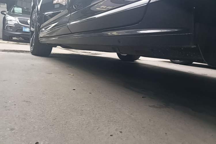 Used Volkswagen Passat 2023 Restyled 330TSI Starry Luxury Edition Left Side Sill