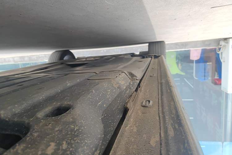 Used Volkswagen Passat 2023 330TSI Starry Luxury Edition Left Side Sill