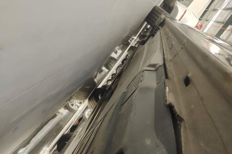 Used Volkswagen Passat 2023 Facelift 330TSI Luxury Edition Left Side Sill
