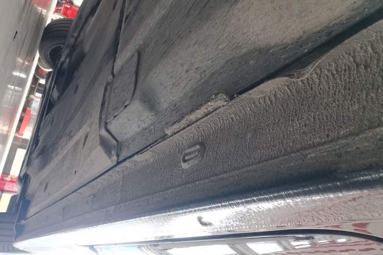Used Volkswagen Passat 2023 Revised 330TSI Elite Edition Left Side Sill