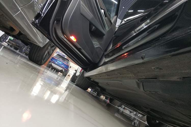 Used Volkswagen Passat 2023 Revised 330TSI Starry Elite Edition Left Side Sill