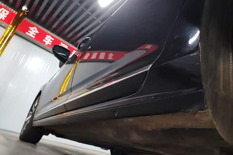 Used Volkswagen Passat 2023 Facelift 330TSI Luxury Edition Left Side Sill
