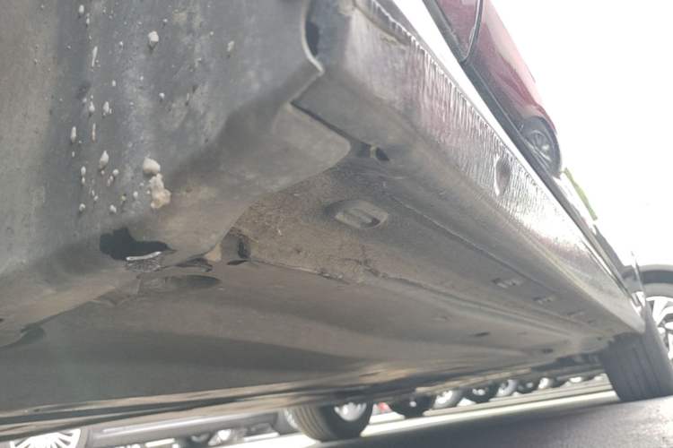 Used Volkswagen Passat 2023 330TSI Starry Luxury Edition Left Side Sill