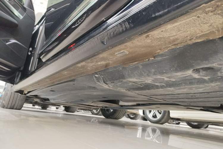 Used Volkswagen Passat 2023 330TSI Starry Elite Edition Left Side Sill
