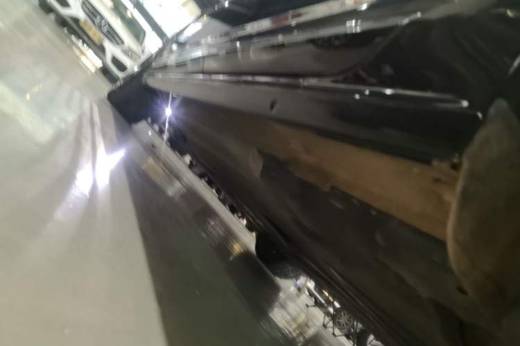 Used Volkswagen Passat 2023 330TSI Starry Luxury Edition Left Side Sill
