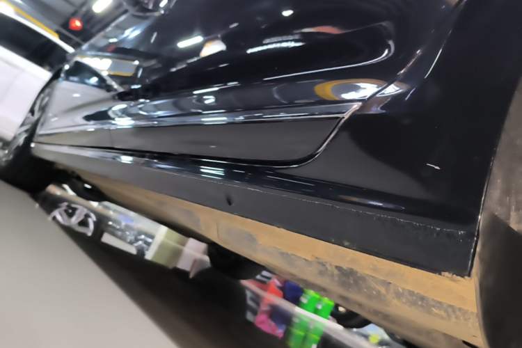 Used Volkswagen Passat 2023 Facelift 330TSI Luxury Edition Left Side Sill