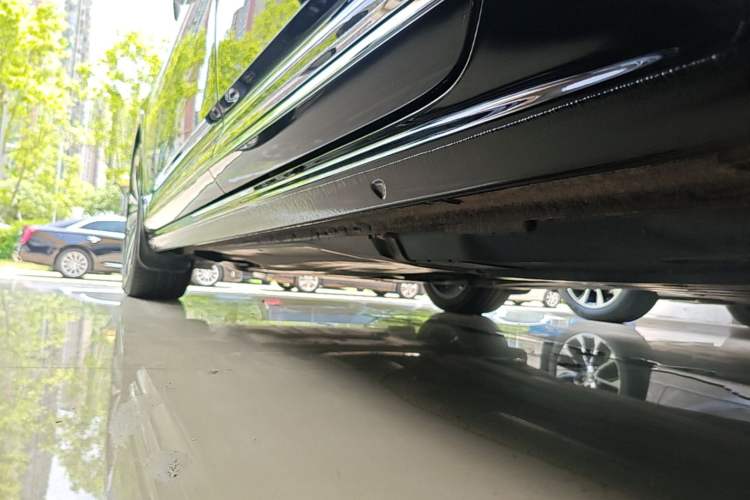Used Volkswagen Passat 2023 Revised 330TSI Elite Edition Left Side Sill