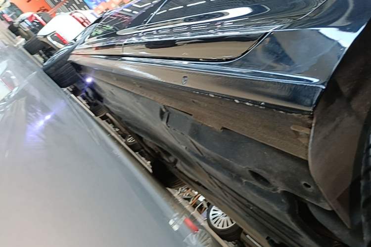 Used Volkswagen Passat 2023 Facelift 330TSI Luxury Edition Left Side Sill