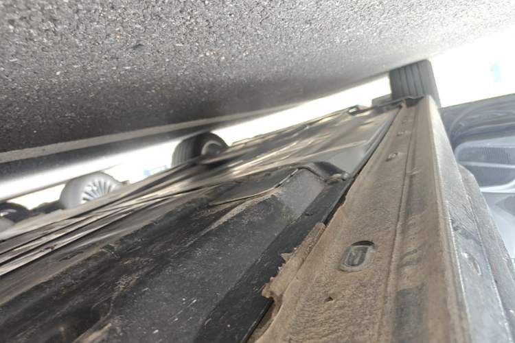 Used Volkswagen Passat 2023 330TSI Luxury Edition Left Side Sill