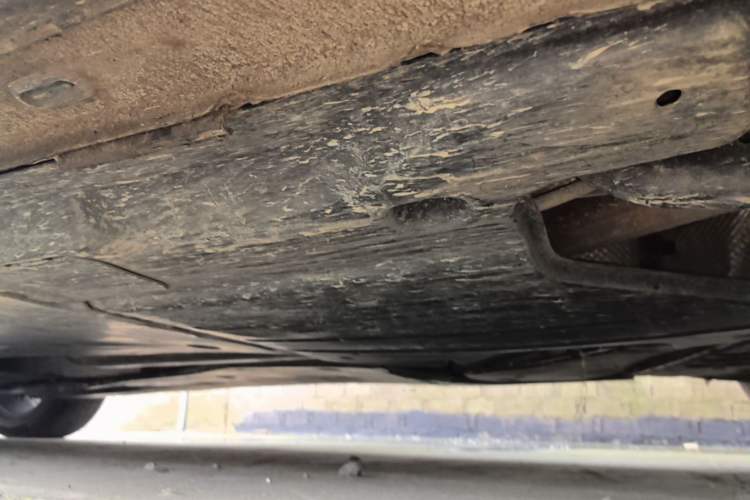 Used Volkswagen Passat 2023 330TSI Elite Edition Left Side Sill