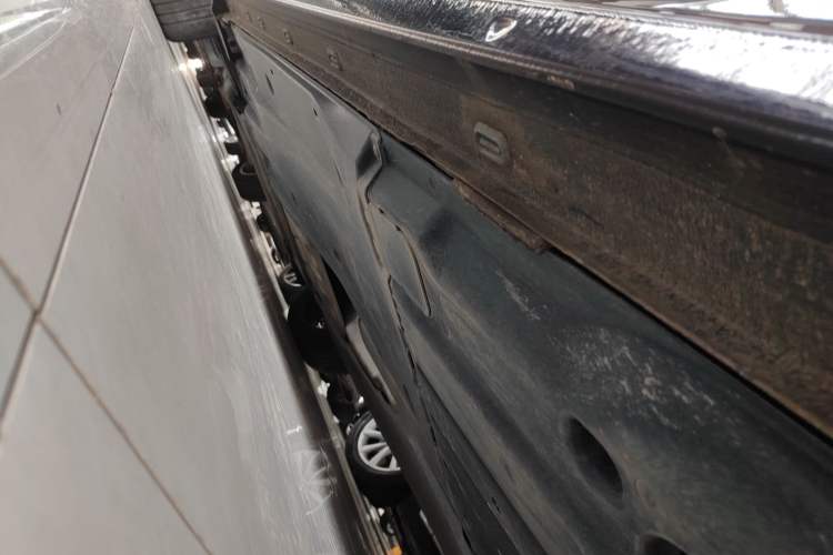 Used Volkswagen Passat 2023 330TSI Starry Luxury Edition Left Side Sill