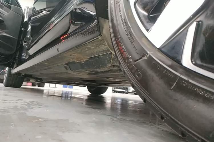 Used Volkswagen Passat 2023 330TSI Elite Edition Left Side Sill