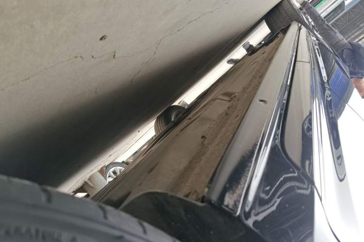Used Volkswagen Passat 2023 Revised 330TSI Elite Edition Left Side Sill