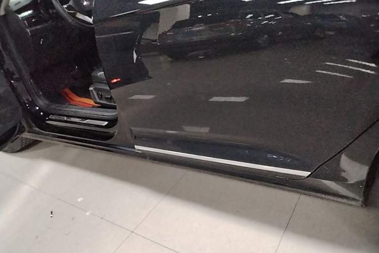 Used Volkswagen Passat 2023 Revised 330TSI Starry Elite Edition Left Side Sill