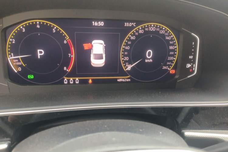 Used Volkswagen Passat 2023 Revised 330TSI Elite Edition Odometer Close Up