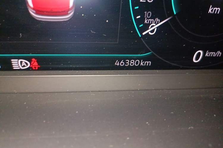 Used Volkswagen Passat 2023 330TSI Luxury Edition Odometer Close Up