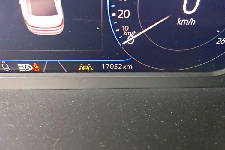 Used Volkswagen Passat 2023 Facelift 330TSI Luxury Edition Odometer Close Up