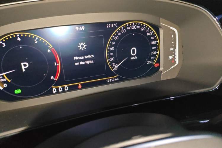 Used Volkswagen Passat 2023 Revised 330TSI Starry Elite Edition Odometer Close Up