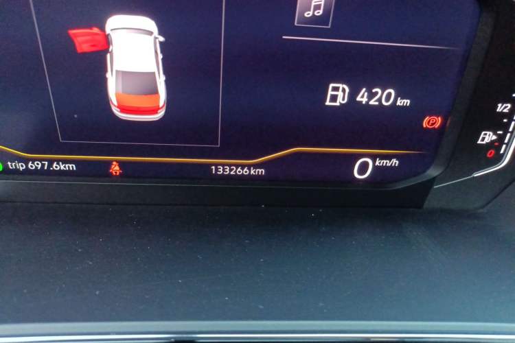 Used Volkswagen Passat 2023 330TSI Starry Luxury Edition Odometer Close Up