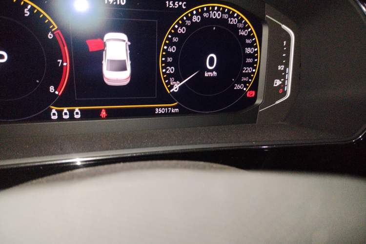 Used Volkswagen Passat 2023 Revised 380TSI Luxury Edition Odometer Close Up