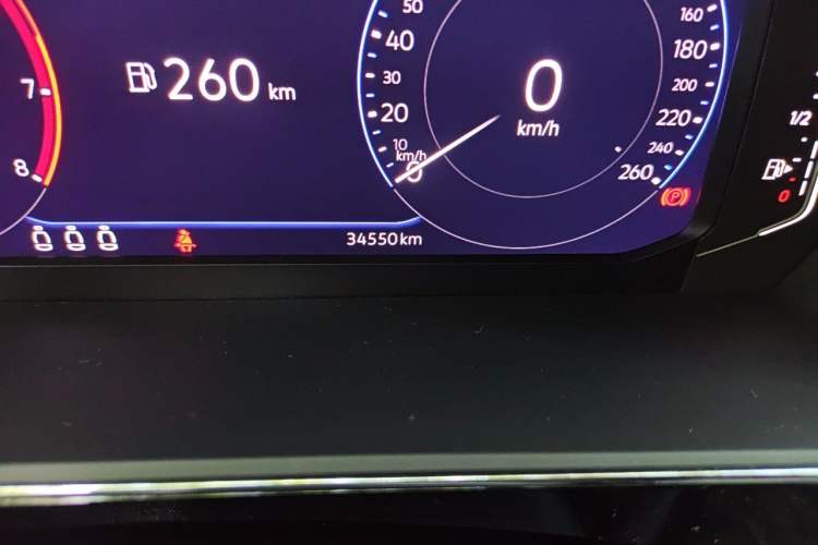 Used Volkswagen Passat 2023 Revised 380TSI Luxury Edition Odometer Close Up