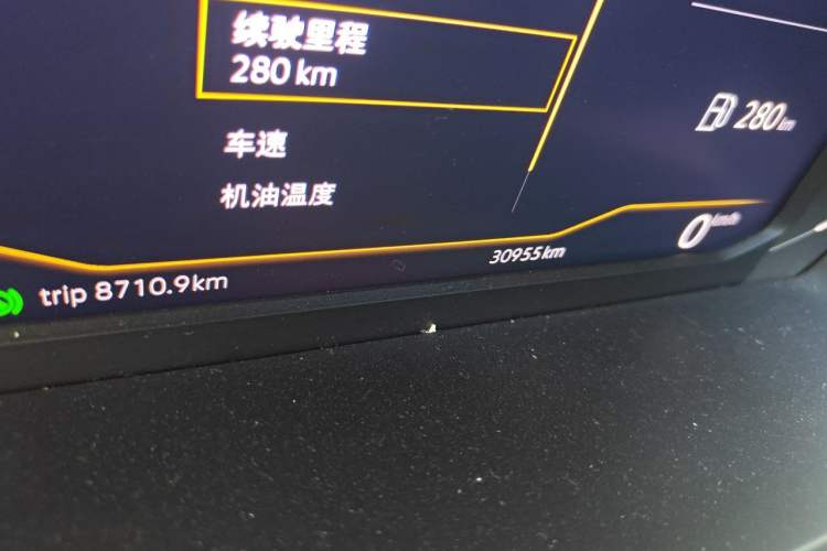 Used Volkswagen Passat 2023 330TSI Starry Elite Edition Odometer Close Up