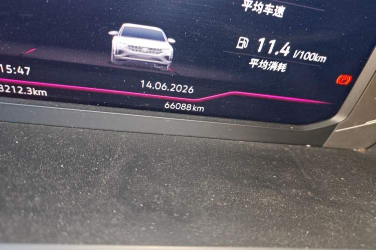 Used Volkswagen Passat 2023 Facelift 330TSI Luxury Edition Odometer Close Up