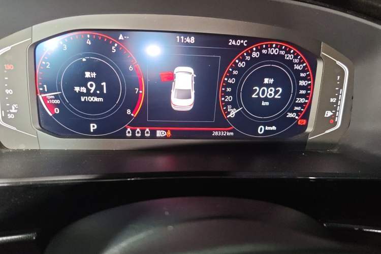 Used Volkswagen Passat 2023 330TSI Luxury Edition Odometer Close Up
