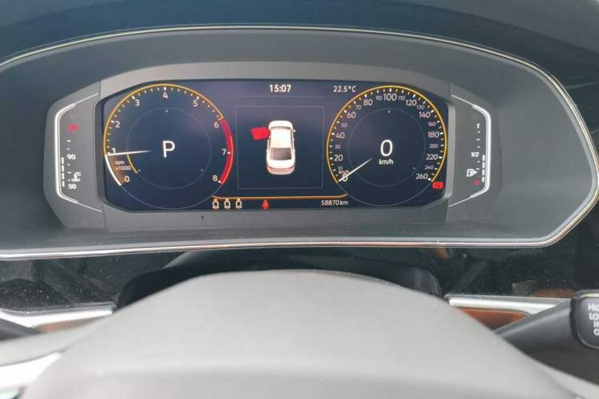 Used Volkswagen Passat 2023 Revised 330TSI Starry Elite Edition Odometer Close Up