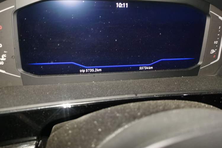 Used Volkswagen Passat 2023 Facelift 330TSI Luxury Edition Odometer Close Up
