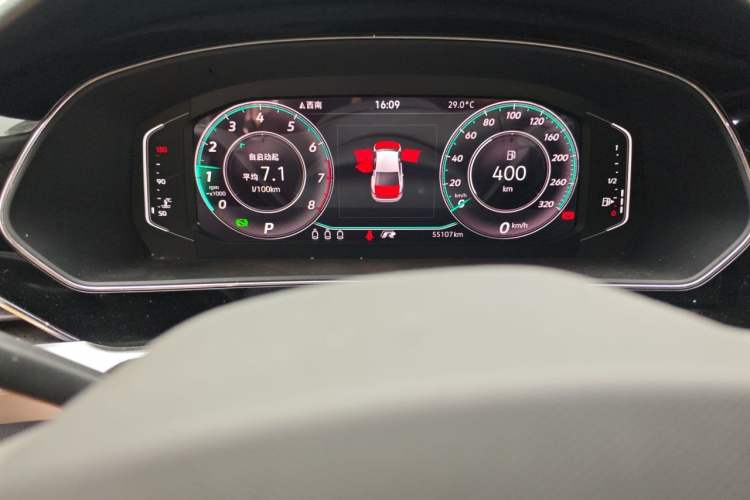 Used Volkswagen Passat 2023 Facelift 330TSI Luxury Edition Odometer Close Up