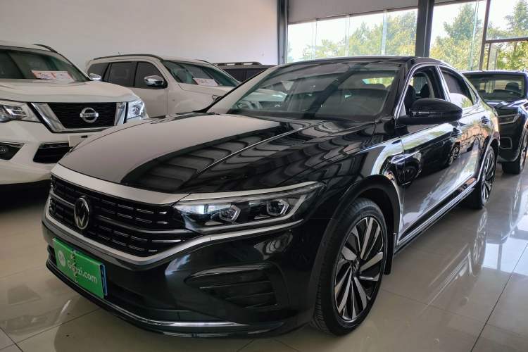 Used Volkswagen Passat 2023 Facelift 330TSI Luxury Edition Guazi used car, China used car export, Used car for sale, Used cars, Cheapest cars for sale