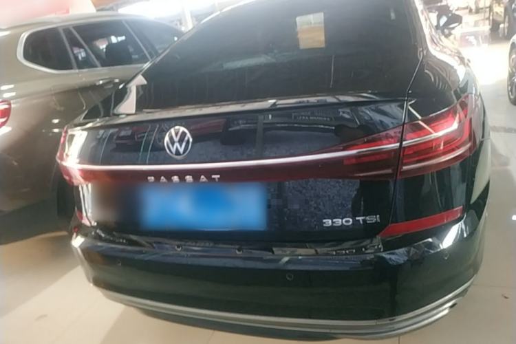 Used Volkswagen Passat 2023 Facelift 330TSI Luxury Edition Rear