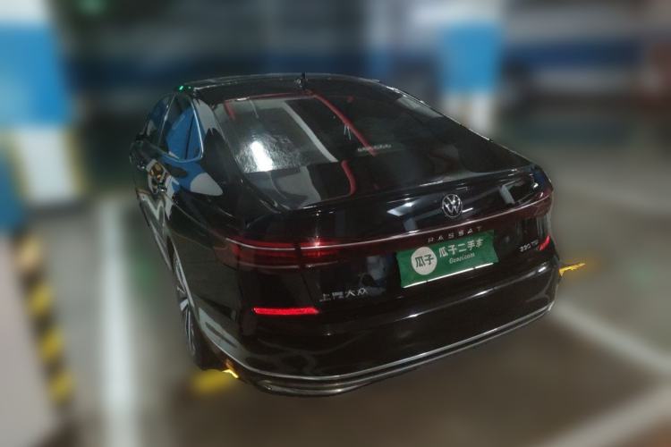 Used Volkswagen Passat 2023 Facelift 330TSI Luxury Edition Rear Left 45 Deg