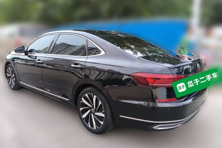 Used Volkswagen Passat 2023 330TSI Starry Luxury Edition Rear Left 45 Deg