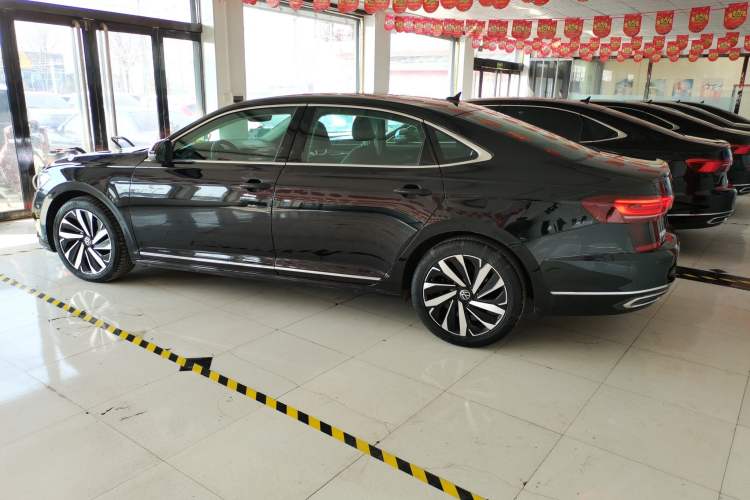 Used Volkswagen Passat 2023 Revised 330TSI Elite Edition Rear Left 45 Deg
