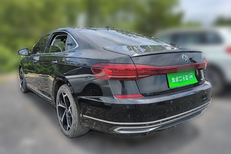 Used Volkswagen Passat 2023 330TSI Starry Elite Edition Rear Left 45 Deg