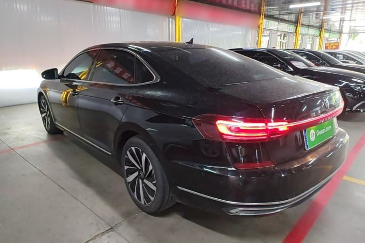 Used Volkswagen Passat 2023 Facelift 330TSI Luxury Edition Rear Left 45 Deg