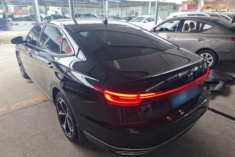 Used Volkswagen Passat 2023 330TSI Starry Luxury Edition Rear Left 45 Deg