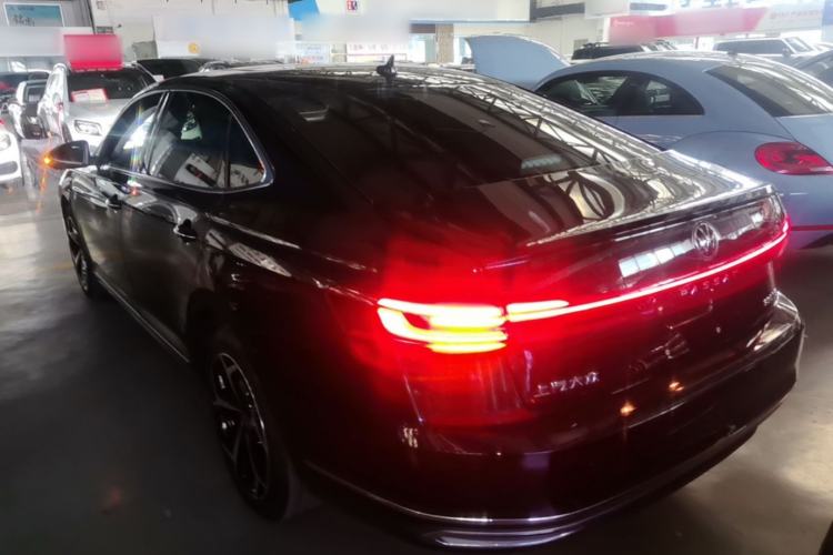Used Volkswagen Passat 2023 330TSI Starry Luxury Edition Rear Left 45 Deg