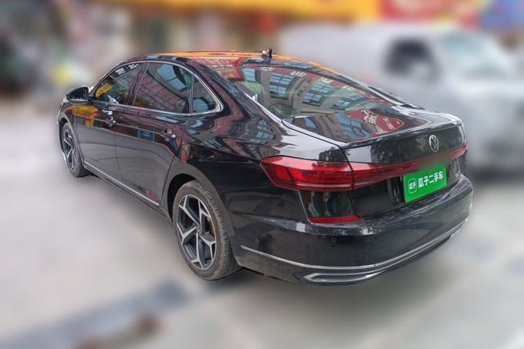 Used Volkswagen Passat 2023 330TSI Starry Luxury Edition Rear Left 45 Deg